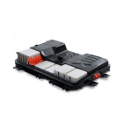 在政策和市場的雙重簇?fù)硐?，動力電池產(chǎn)業(yè)正從導(dǎo)入期向高速發(fā)展期加速過渡